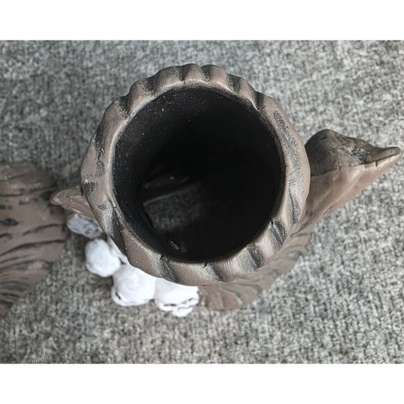 Haunted Tree Stump Candle Holder Set With Skull Decor For Halloween - Picture 4 of 7